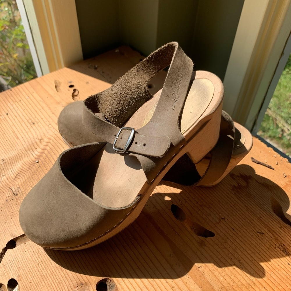 Highwood Clogs